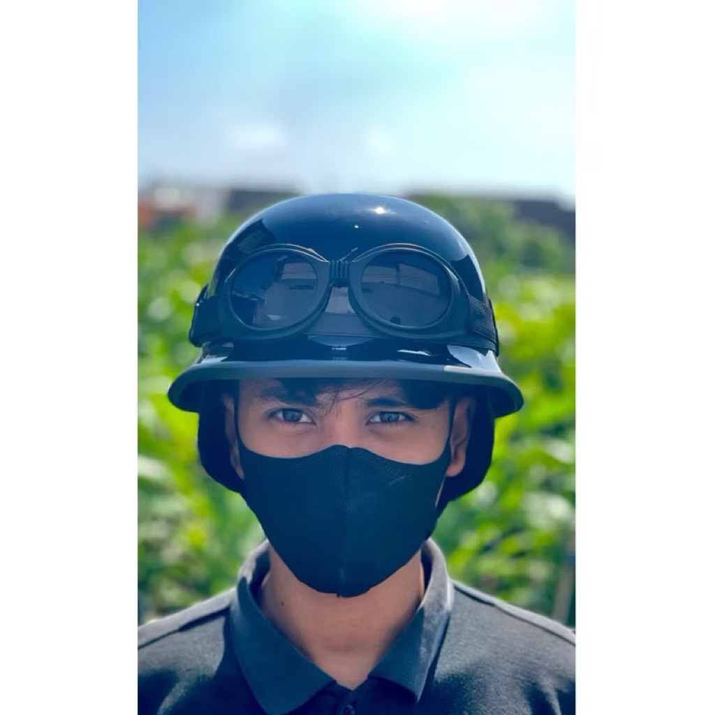 Helm Retro Millenial NAZI CRAZY HITAM GLOSSY Kombinasi Kacamata