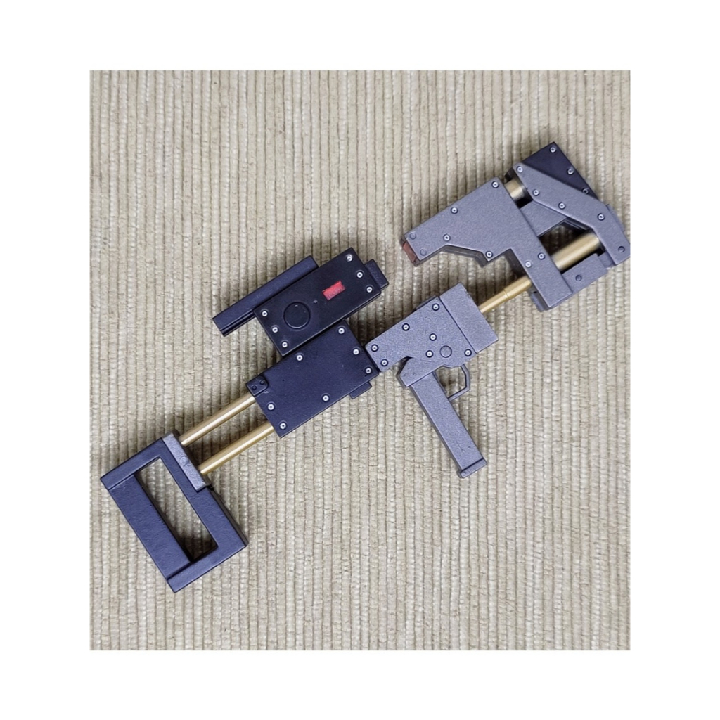 31. Kinetic Gun - HOT TOYS - Batman Dx12 [KITBASH 1/6 Scale Action Figure]