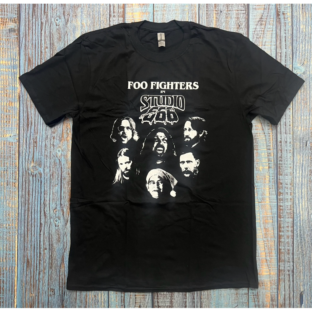 [ORI] Kaos T-Shirt Band Foo Fighters - Studio 666 in Theaters Official Merchandise Kaos Pria