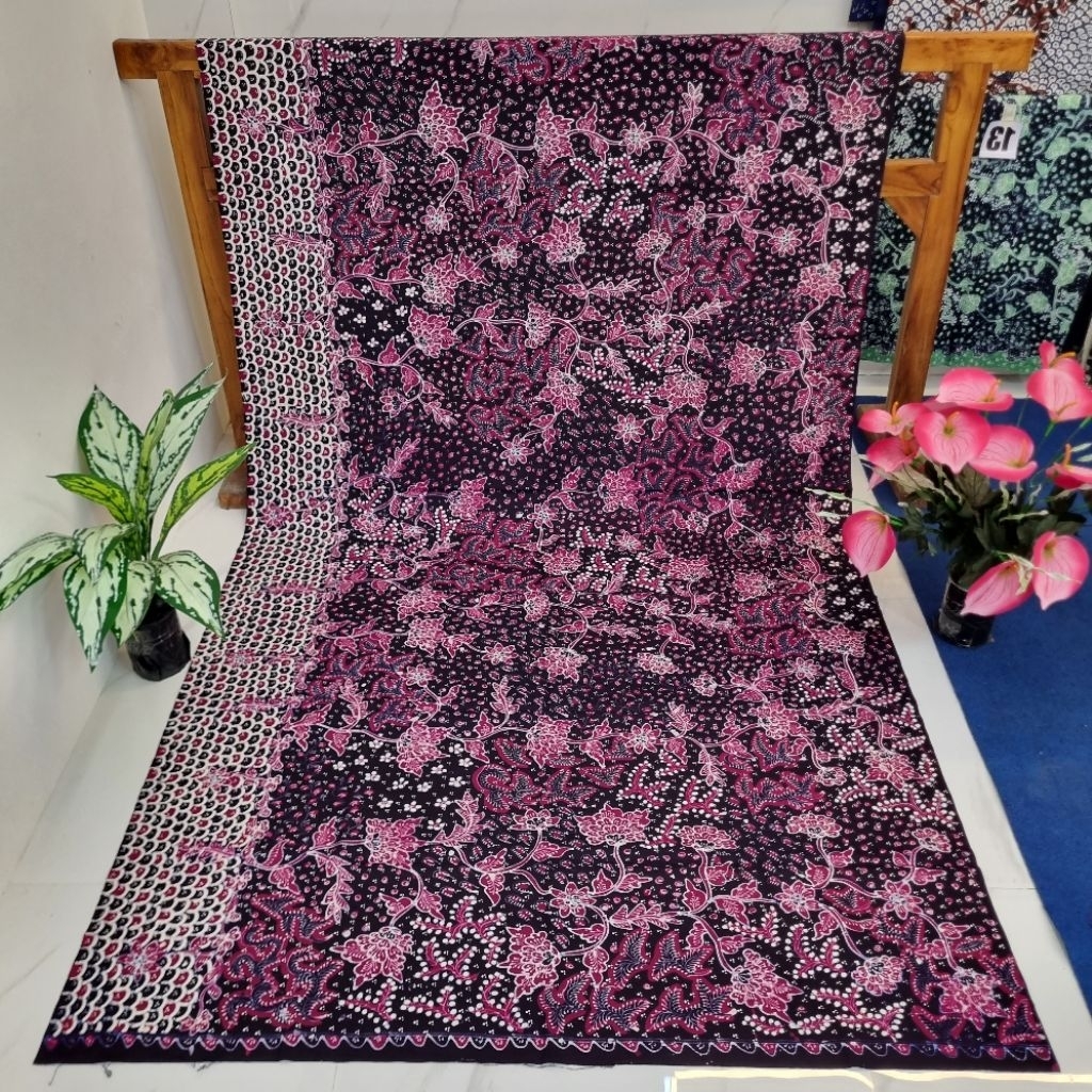 KAIN I BATIK TULIS LASEM 3WARNA, TRIWARNA MOTIF BUNGA