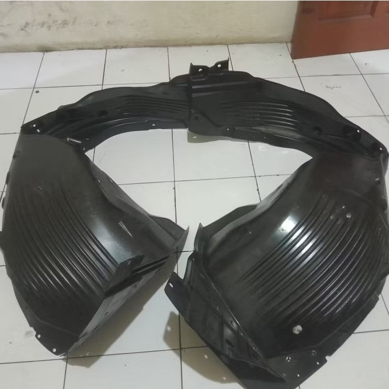 liner fender xpander  kanan 2018 orginal