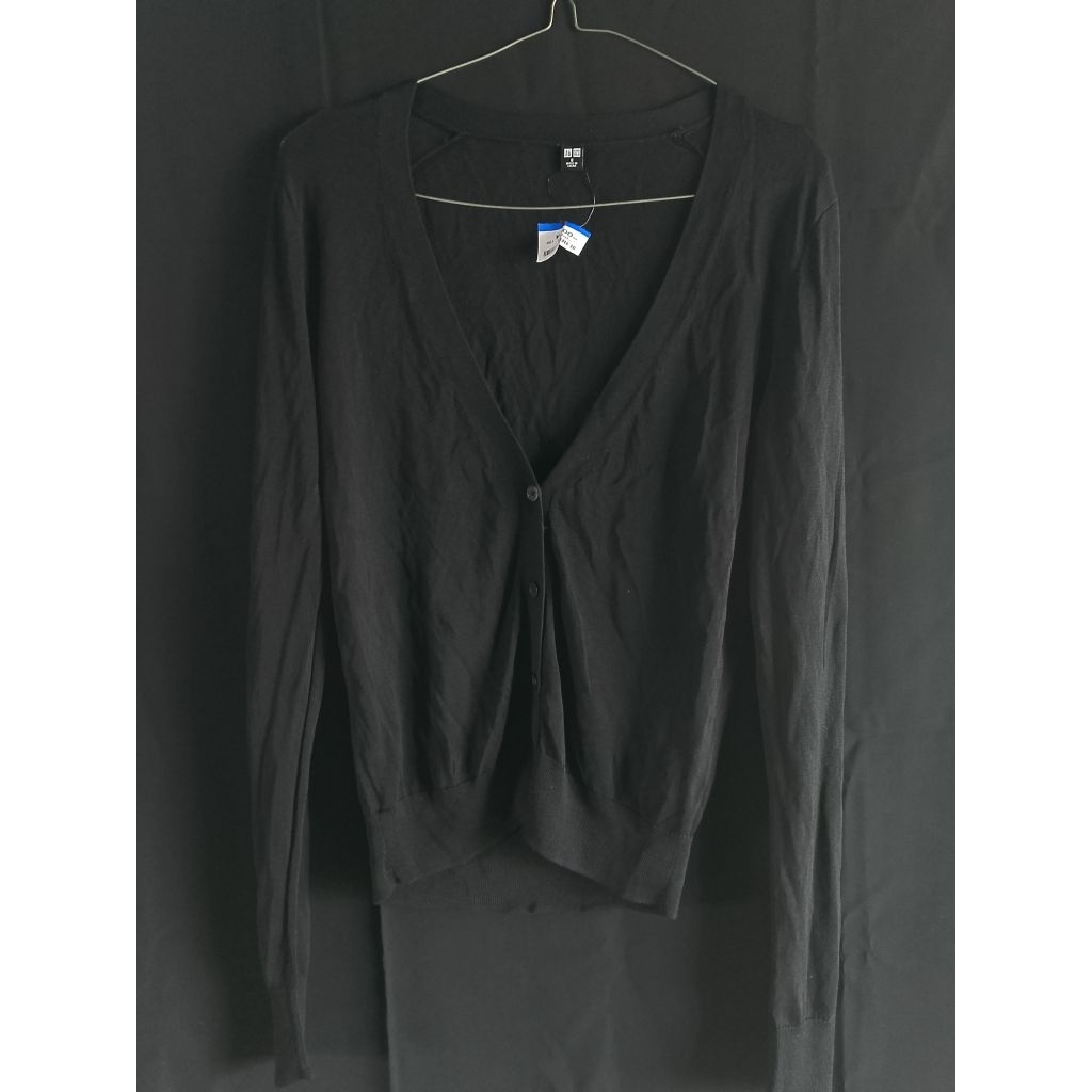 cardigan wanita brand uniqlo