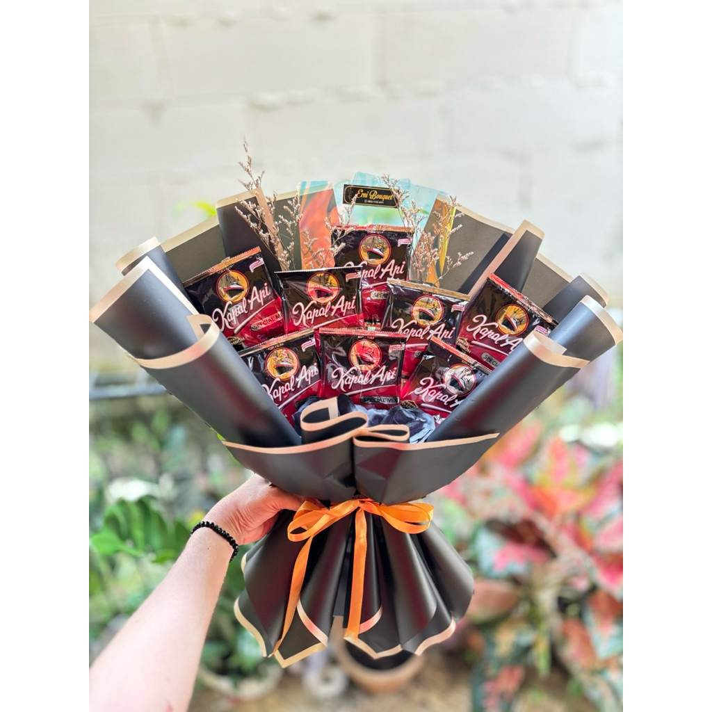 

buket kopi/buket uang/ buket bunga/buket snack /buket boneka