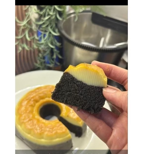 

bolu ketan hitam keju lumer 16cm