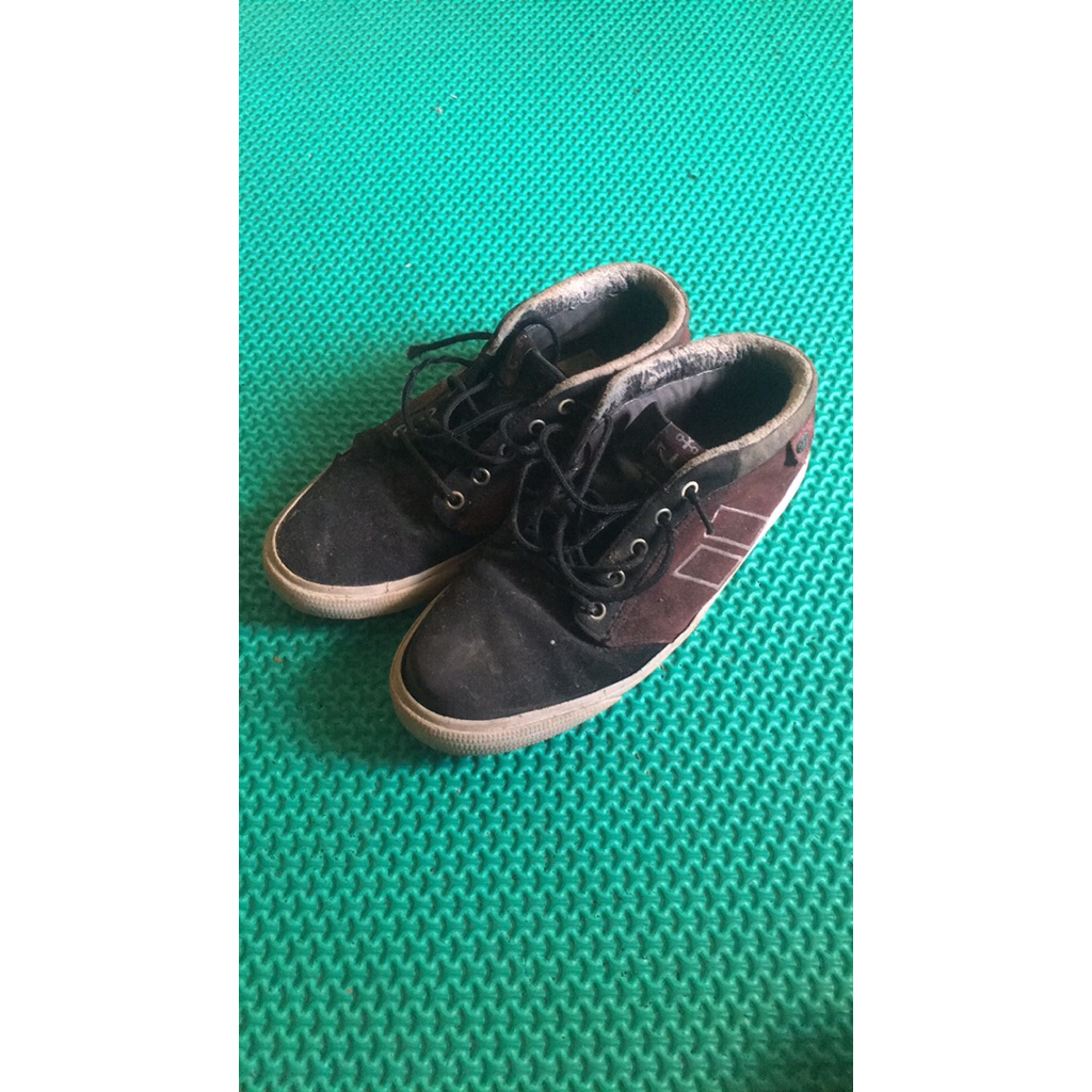 Sepatu Macbeth HensLey