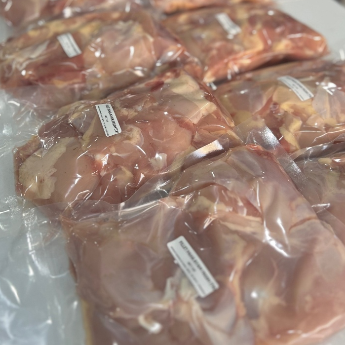 

Paha ayam fillet segar sudah bersih dari tulang kulit 1kg