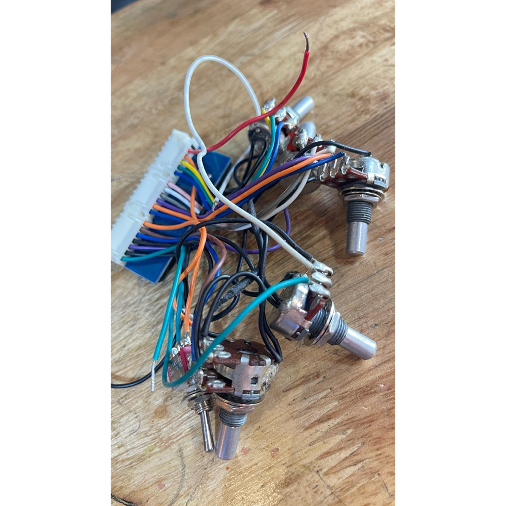 Preamp gitar bass Bartolini Markbass aktif pasif