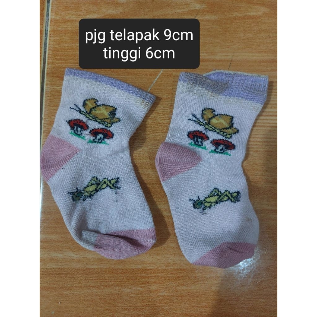 kaos kaki bayi anak perempuan cewek preloved secondhand seken bekas