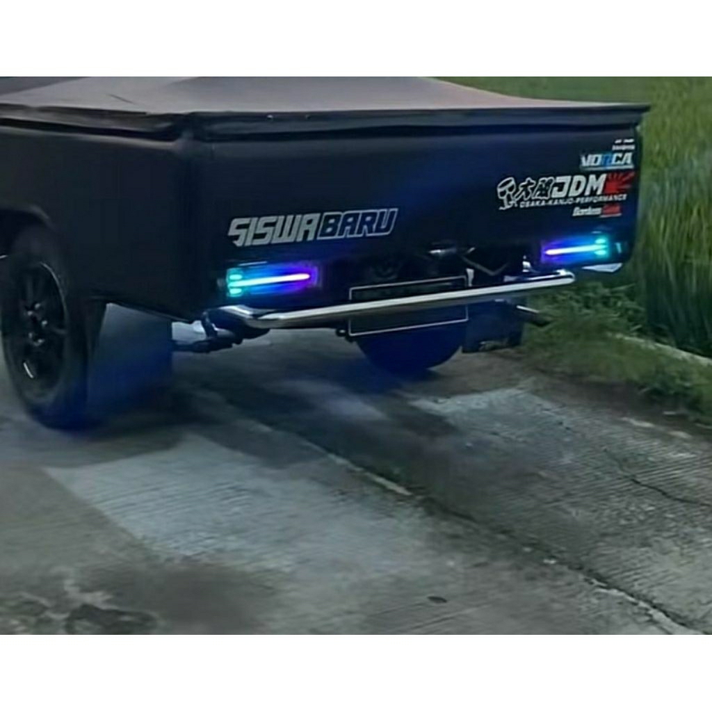 variasi belakang L300