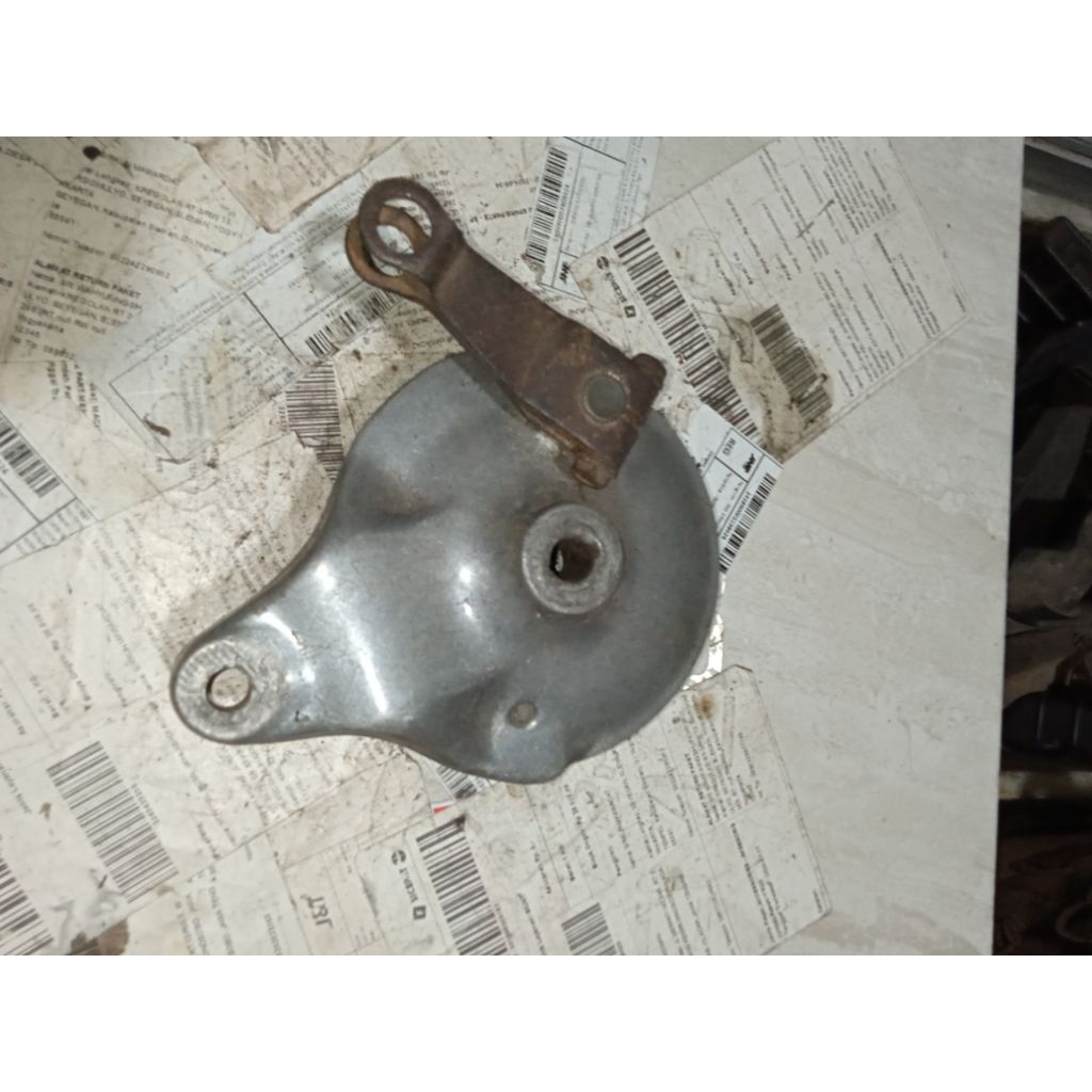 tutup tromol belakang Honda c70,c700 original