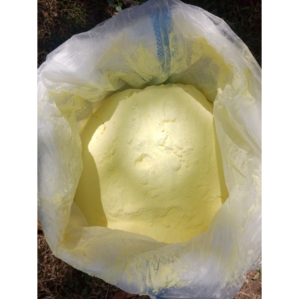 

belerang gunung arjuno. banyak manfaat untuk kulit