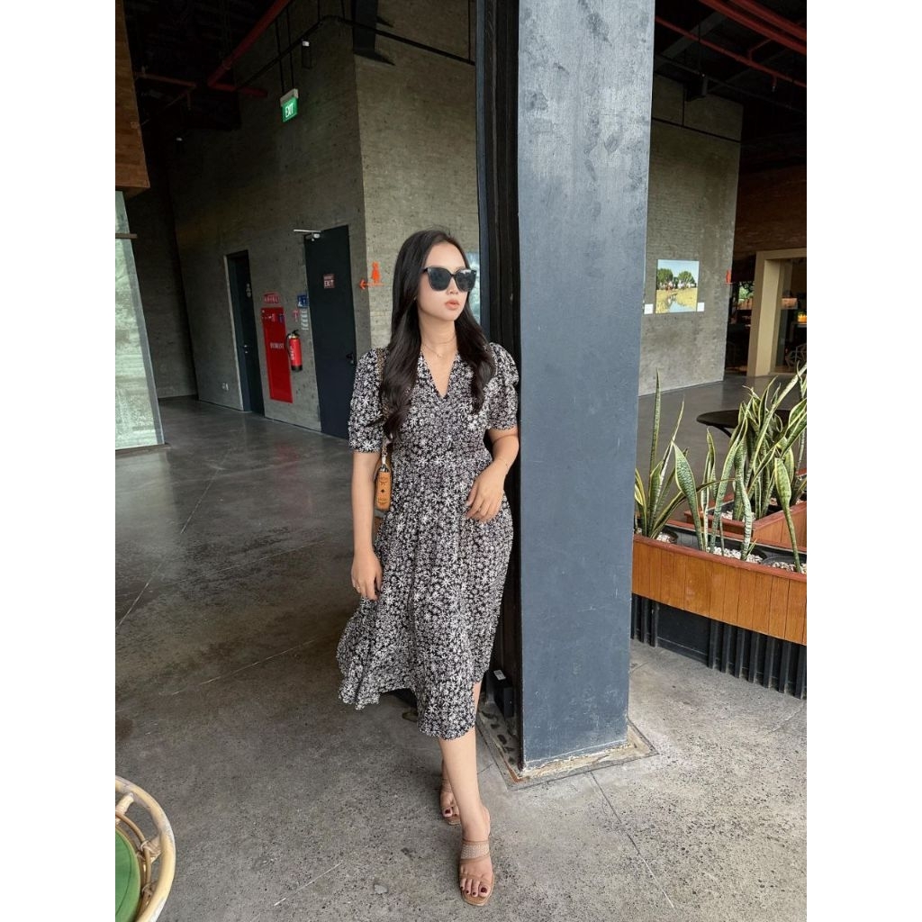 Kanaya Dress/ Dress Casual/ V Dress