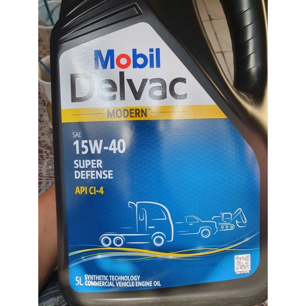 Oli mobil delvac 5L