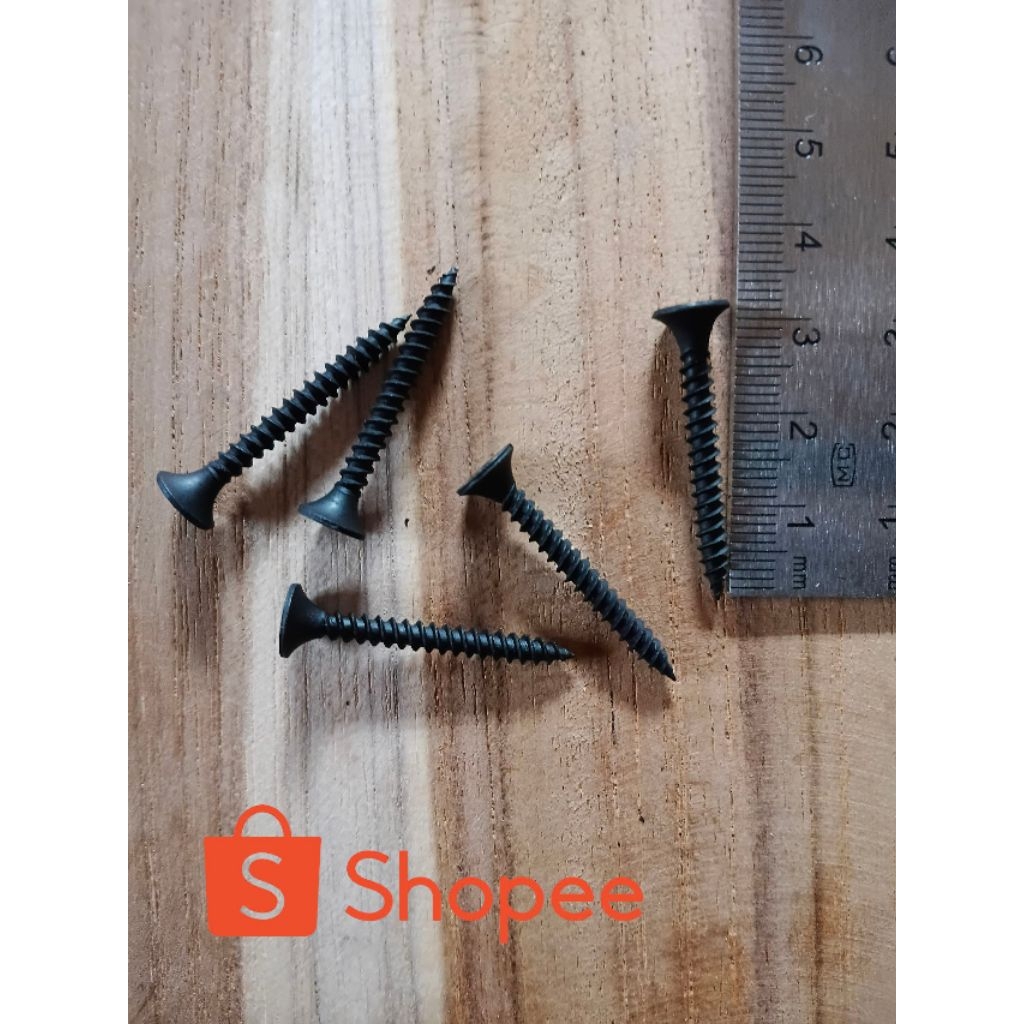 Sekrup 3cm Warna Hitam – Kuat, Presisi, & Awet