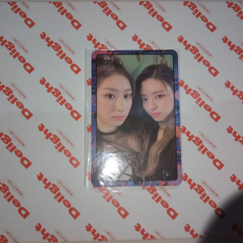 Photocard Official Itzy Yuna Chaeryoung Wannabe