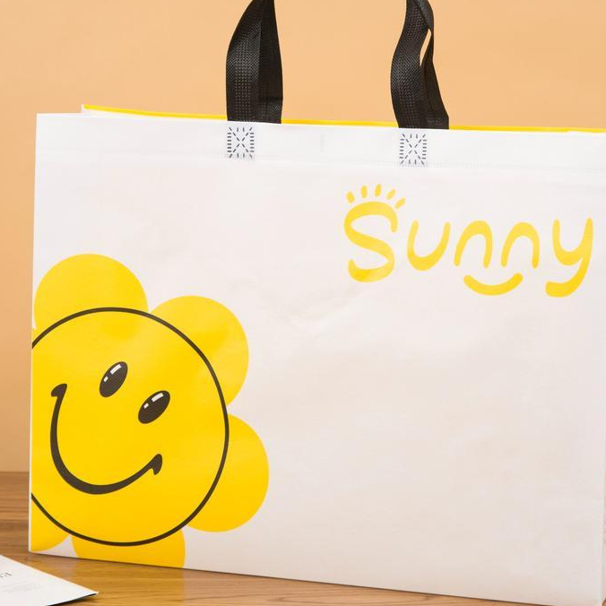 

Paperbag Tas Kado Hampers Souvenir Bingkisan Tas Jinjing Gambar Smile Sunny Kantong Belanja