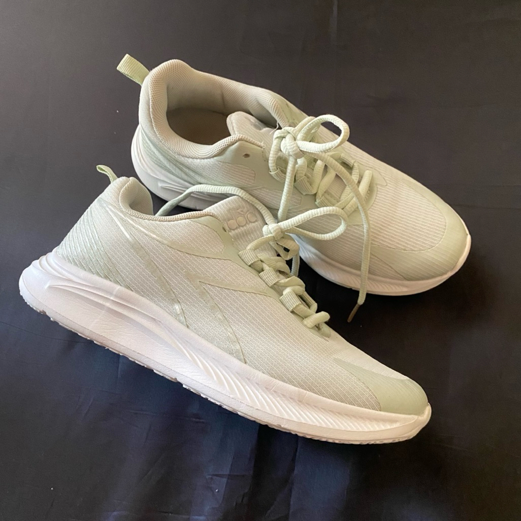 preloved running shoes diadora