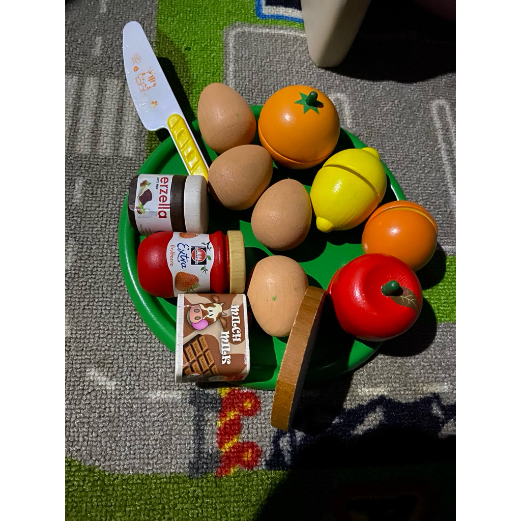 Mainan buah potong kayu