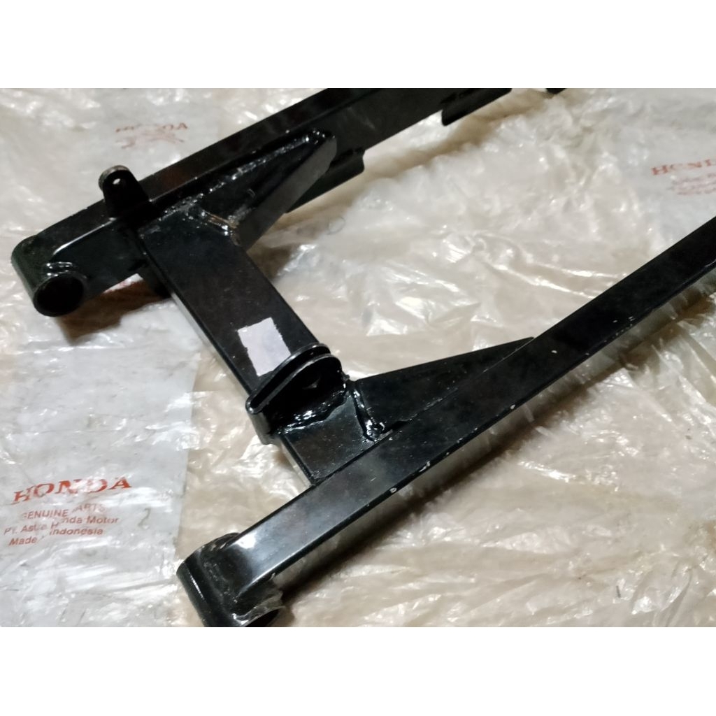 SWING ARM LENGAN AYUN HONDA ASTREA GRAND BULUS IMPRESA LEGENDA ORIGINAL AHM
