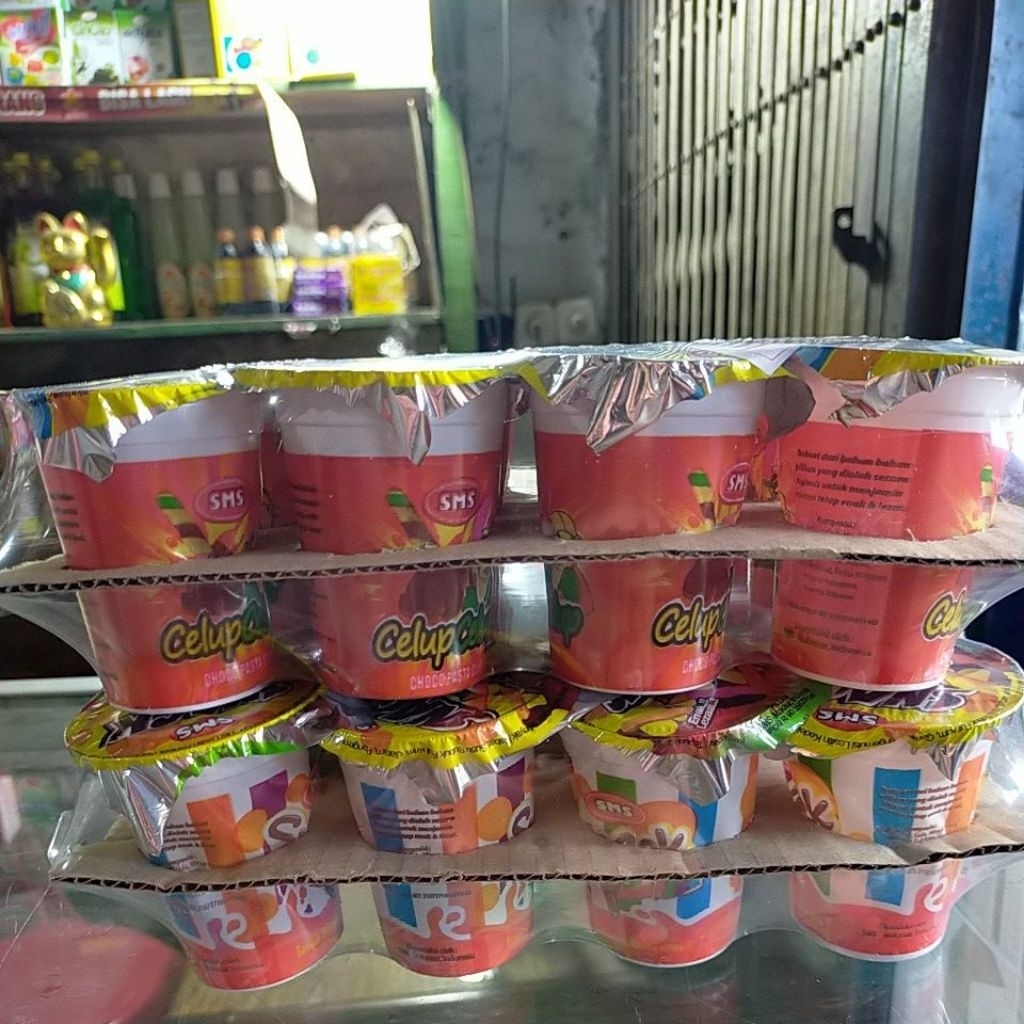 

Snack biskuit dan astor isi 72