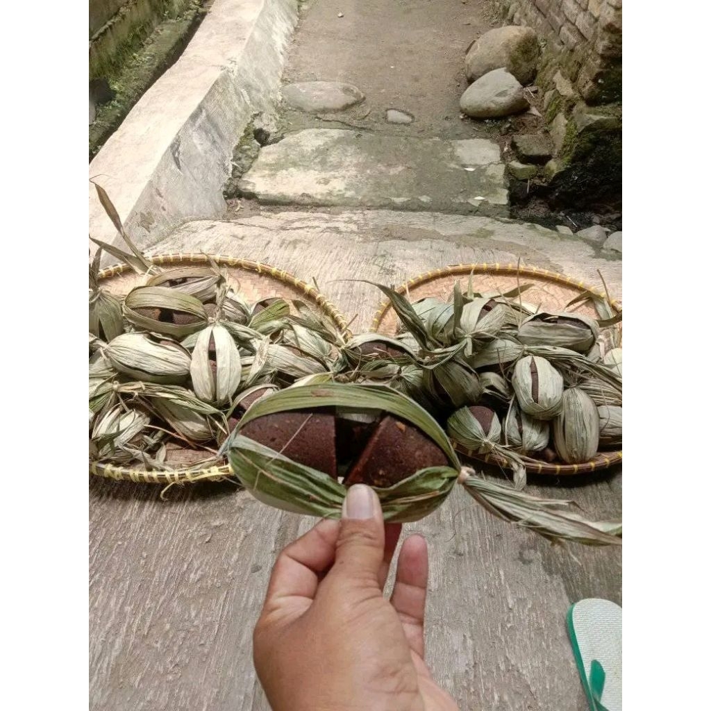 

Termurah!! Gula aren asli dari kabupaten lebak isi 2 batok/ satu hulu