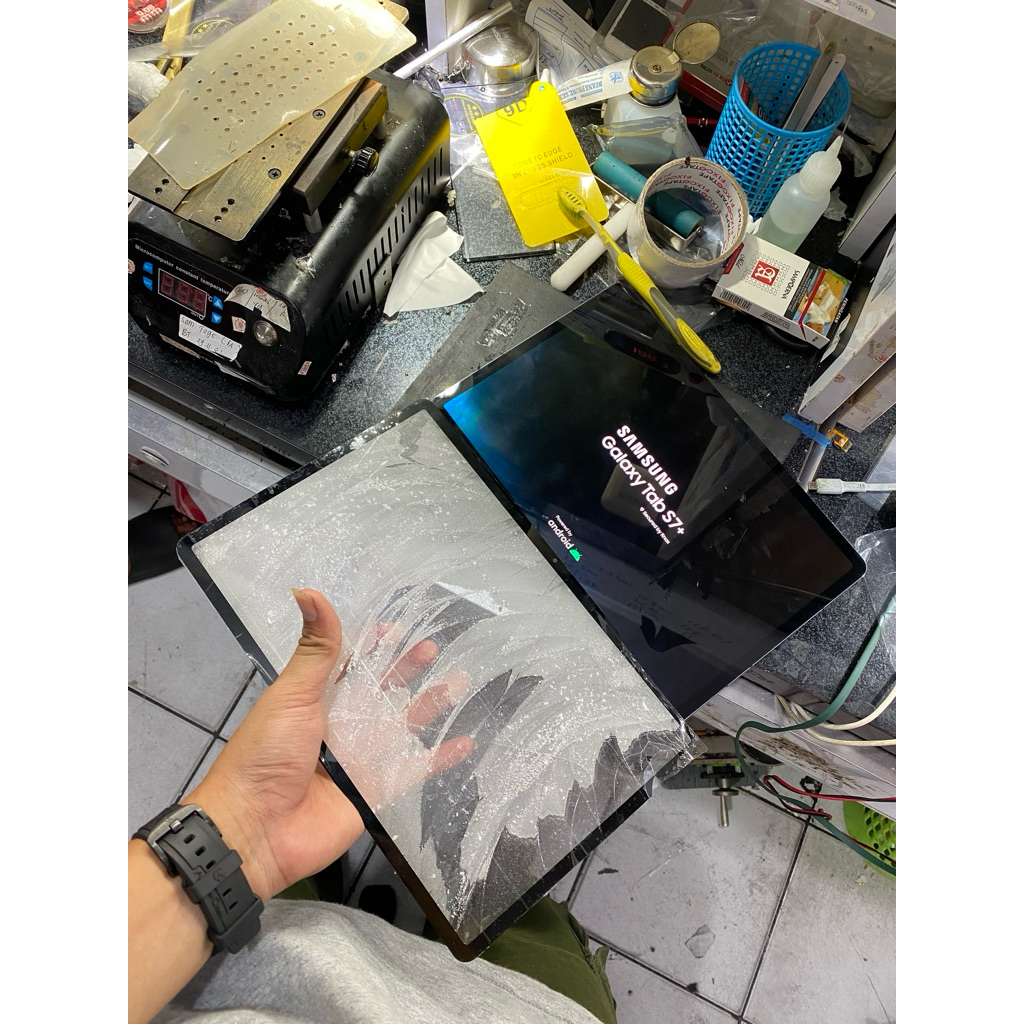 ganti kaca lcd retak samsung tab s7plus,