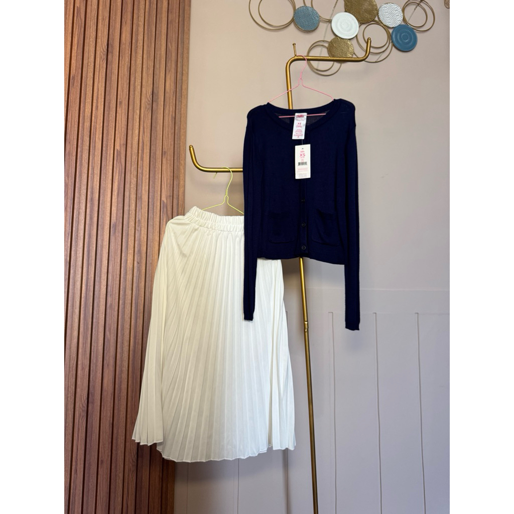 Hemat Murah  Paket Cardigan By Justice Free Pleated Skirt Rok Plisket