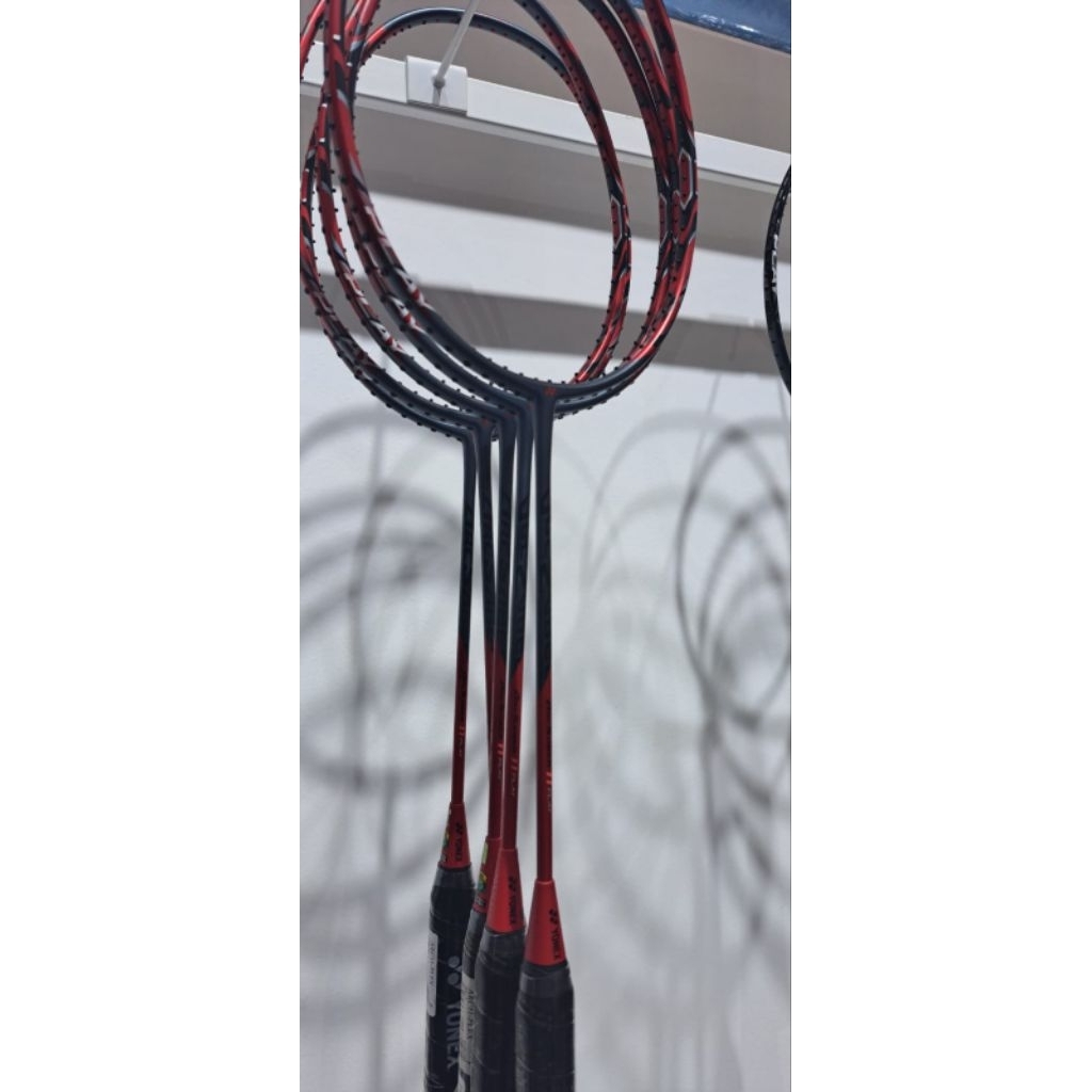 yonex Astrox 88 D Play  dan yonex Arcsaber 11 Play Baru