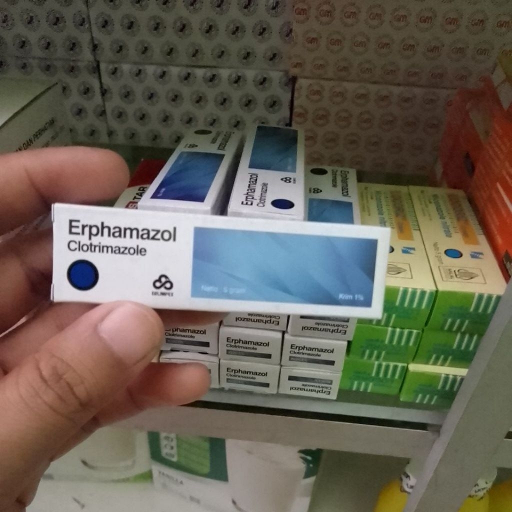 Erphamazol® Cream 5 g (Salep Gatal Jamur, Panu, Lipatan, Jari)