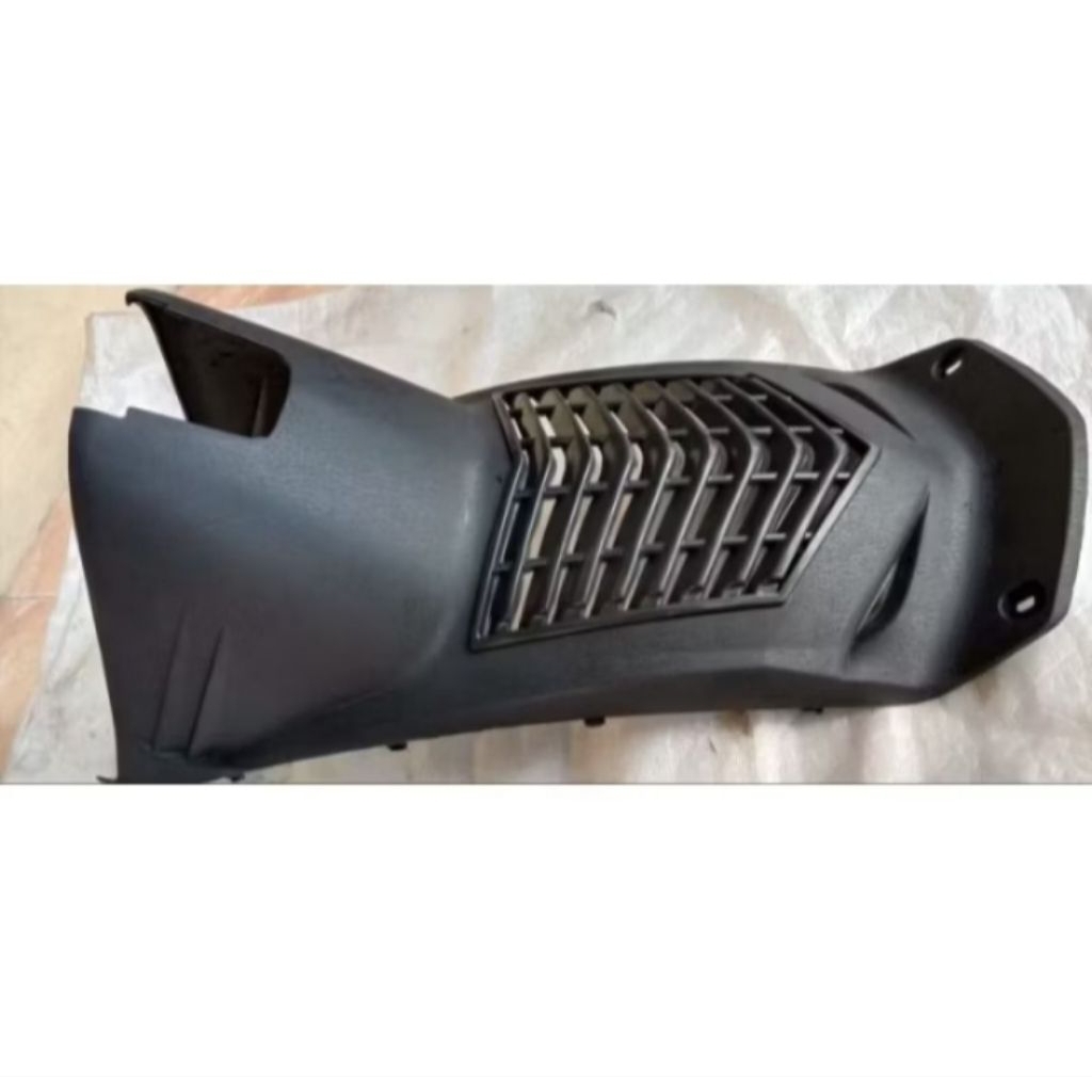 Variasi Mio Sporty tutup mesin Grill Alpard