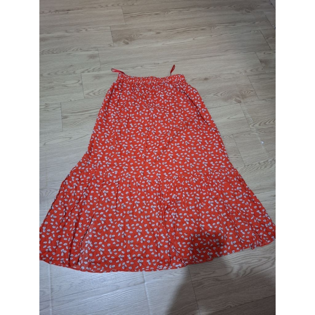 rok uniqlo colab paul joe merah