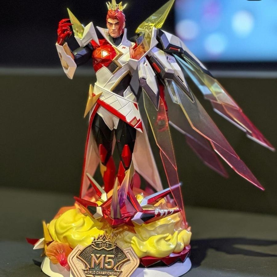 Ready Stock Figure Yu Zhong M5