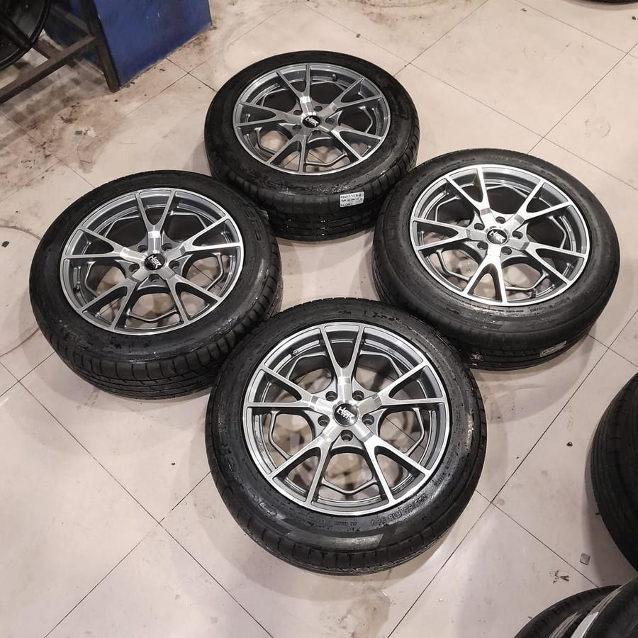 Velg Mobil Bekas Model Hsr EXIMIUS R18X8 5X114,3 Untuk Innova Crv Rush Terios Wuling