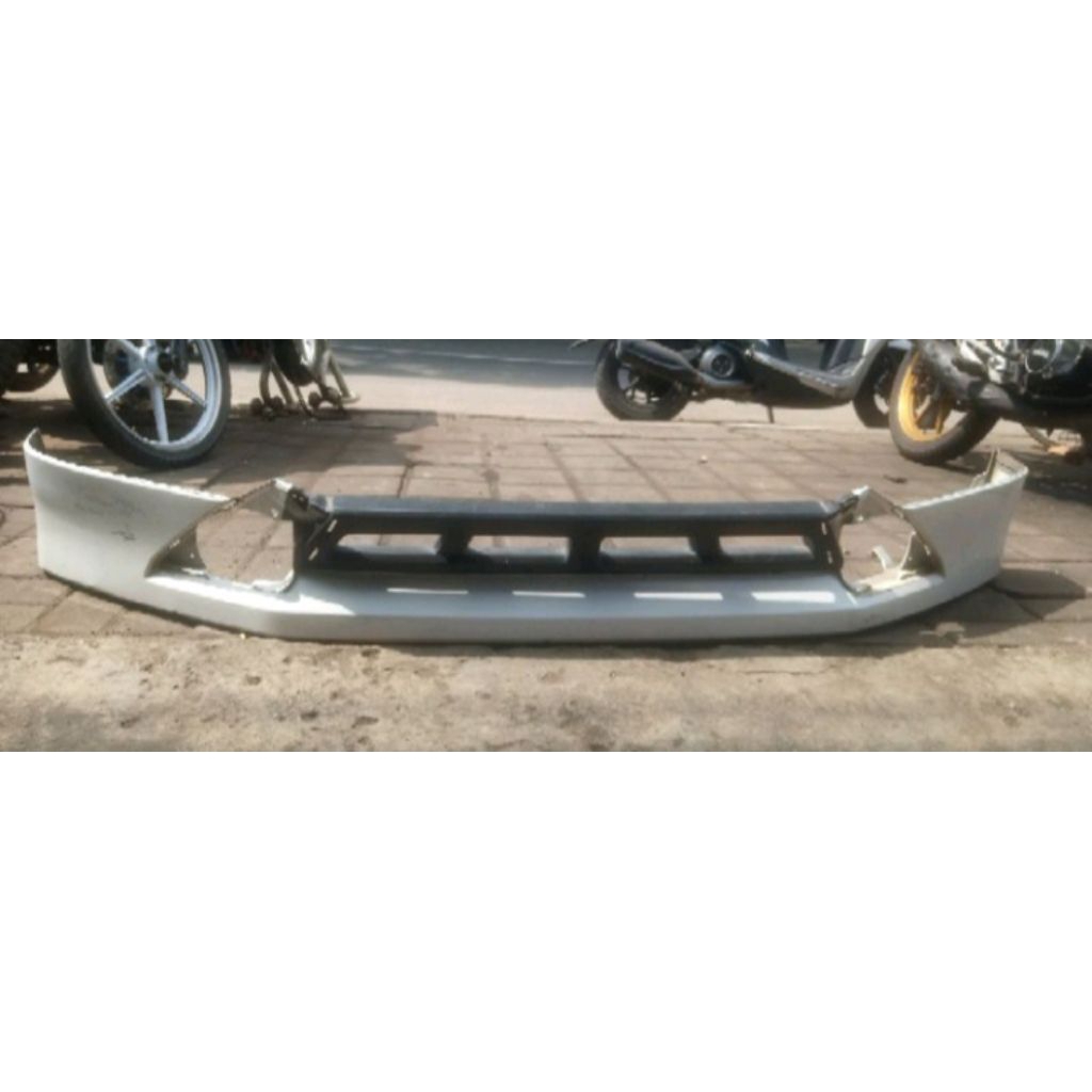 bodykit depan xpander 2018