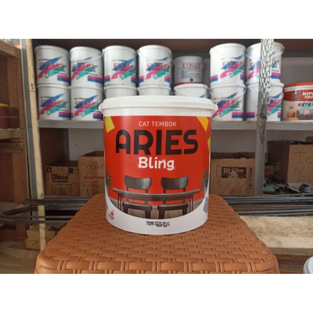 Cat AVIAN ARIES Bling 4.5Kg/ Cat Dinding/ Pelapis Dinding