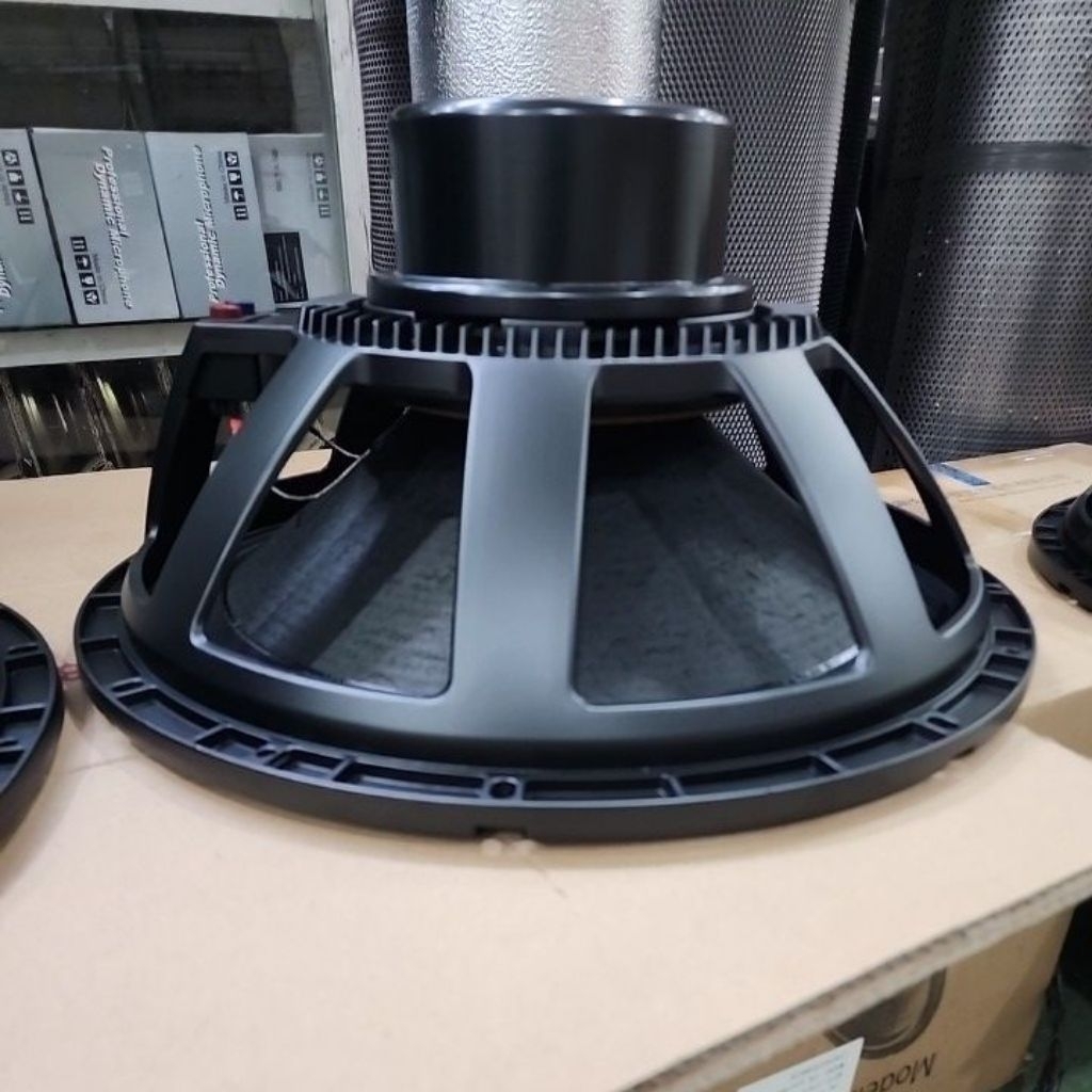 Speaker 18 Inch Model Rcf 18N451 Neo Magnet Subwofer 18 N 451 koil 4 inch