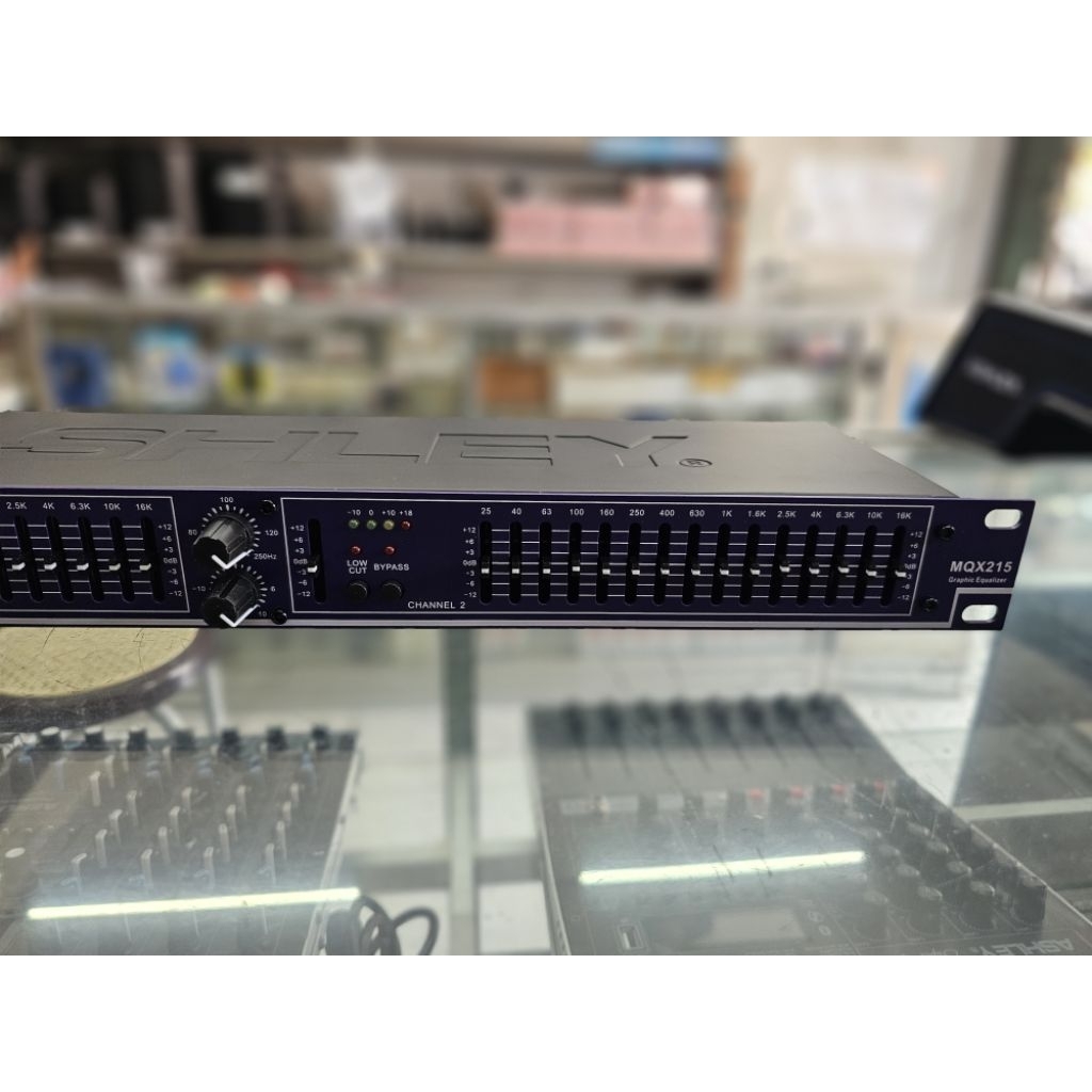 equalizer ashley MQX 215 + subwoofer  equalizer ashley mqx215  ( 2x15 channel )