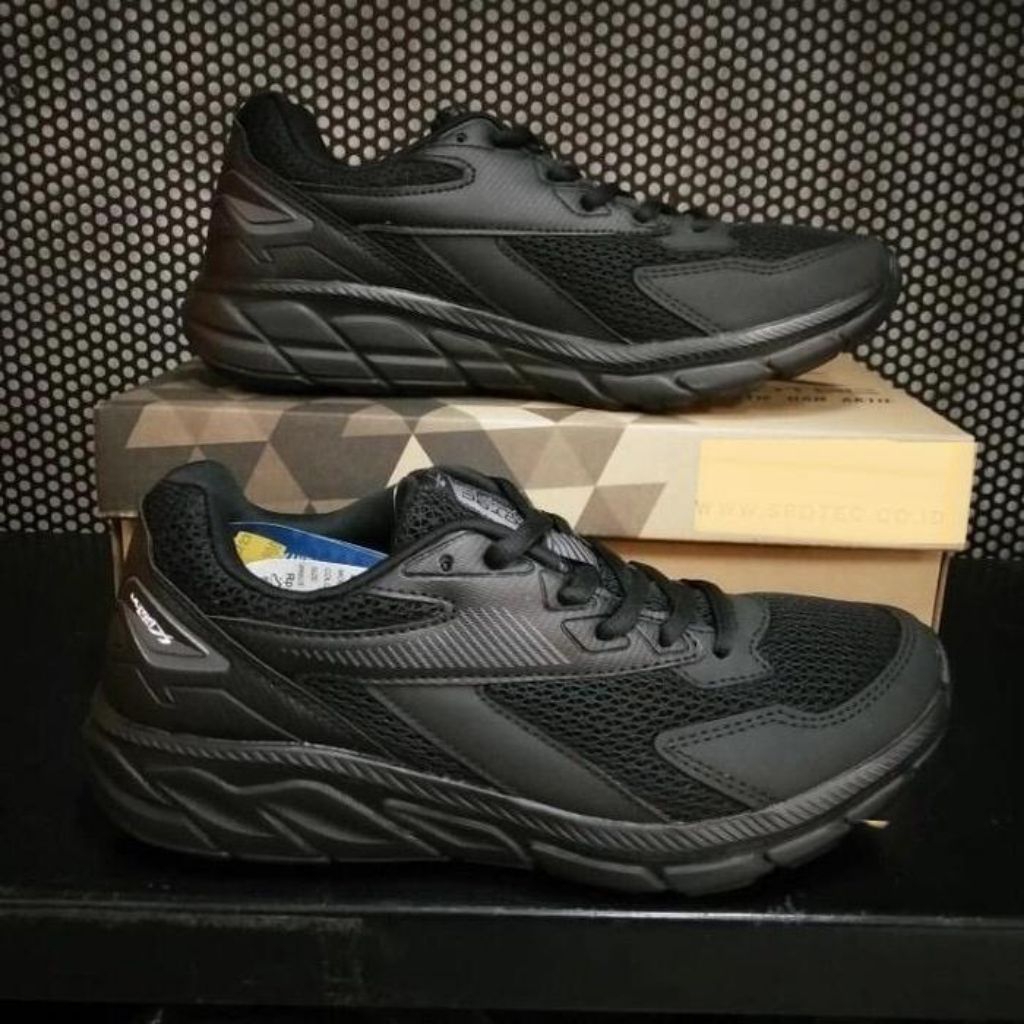 MAHKOTA NGUNUT // SEPATU SEKOLAH SPOTEC WALDEN LACE JR HITAM HITAM