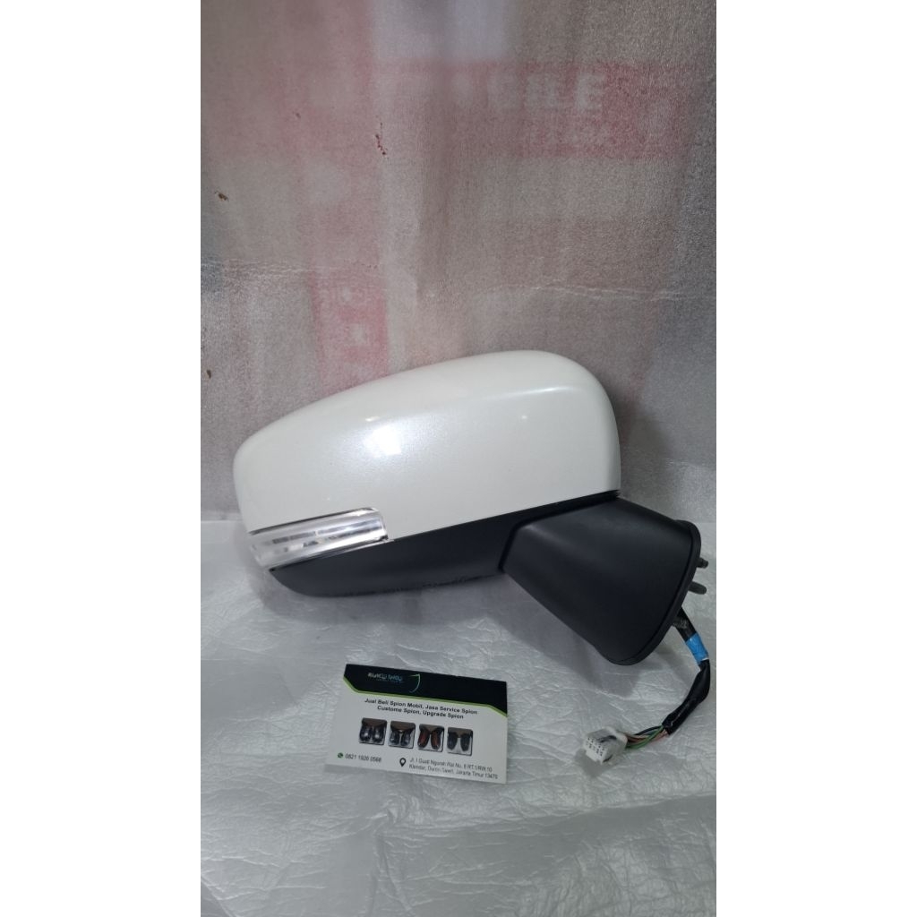 Spion Ignis Kanan/Kiri