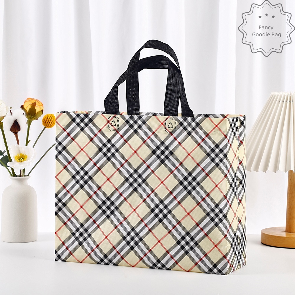 

Tas Belanja - Tas Spunbond - Tas Jinjing - Tas Souvenir - Tas Jinjing Wanita - Tas Lipat - Tas Kado - Kantong Belanja - Souvenir - Kantong - Shopping bag - Spoundbond - Tote Bag - Tas Wanita - Tas Murah - Tas Belanja Murah - Tebal dan Kuat - Tas Wanita-64