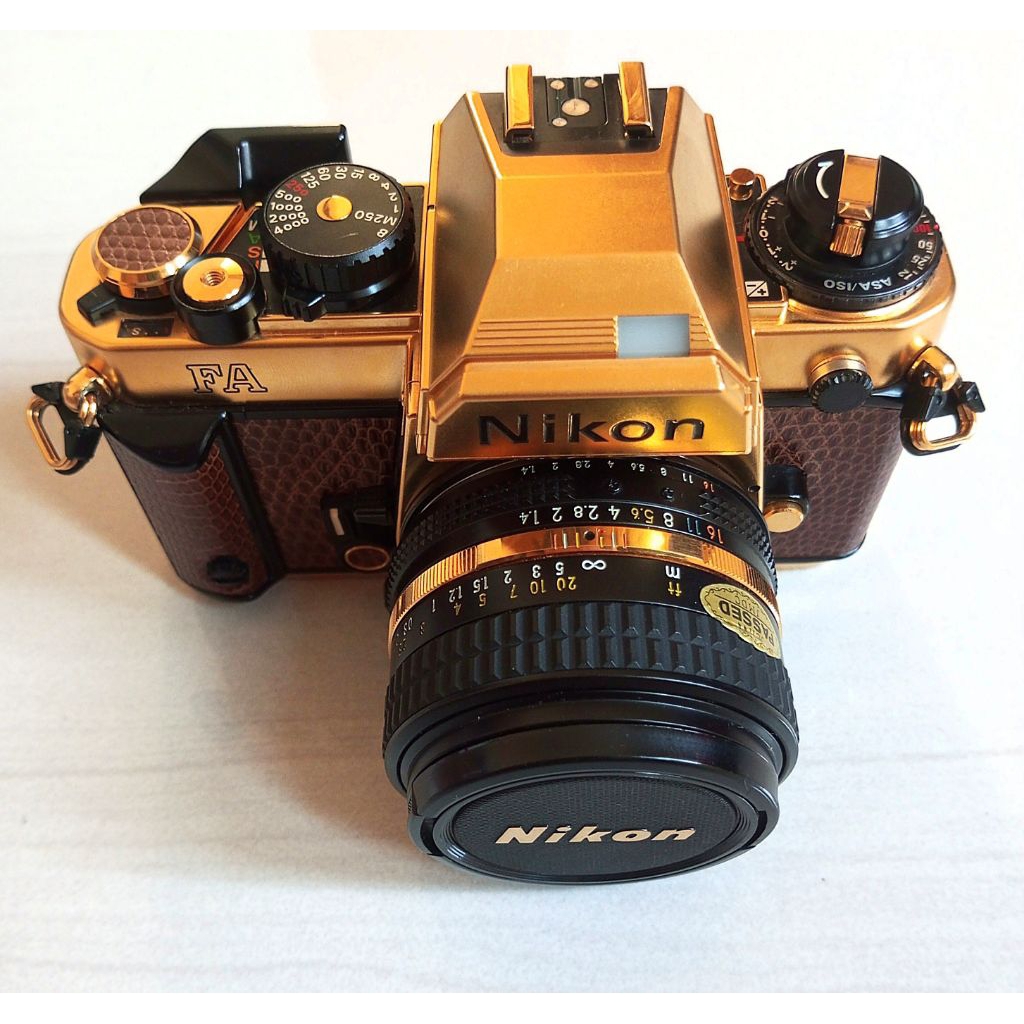 Nikon FA Gold with Nikkor 50mm F1,4 AIS Limited Edition