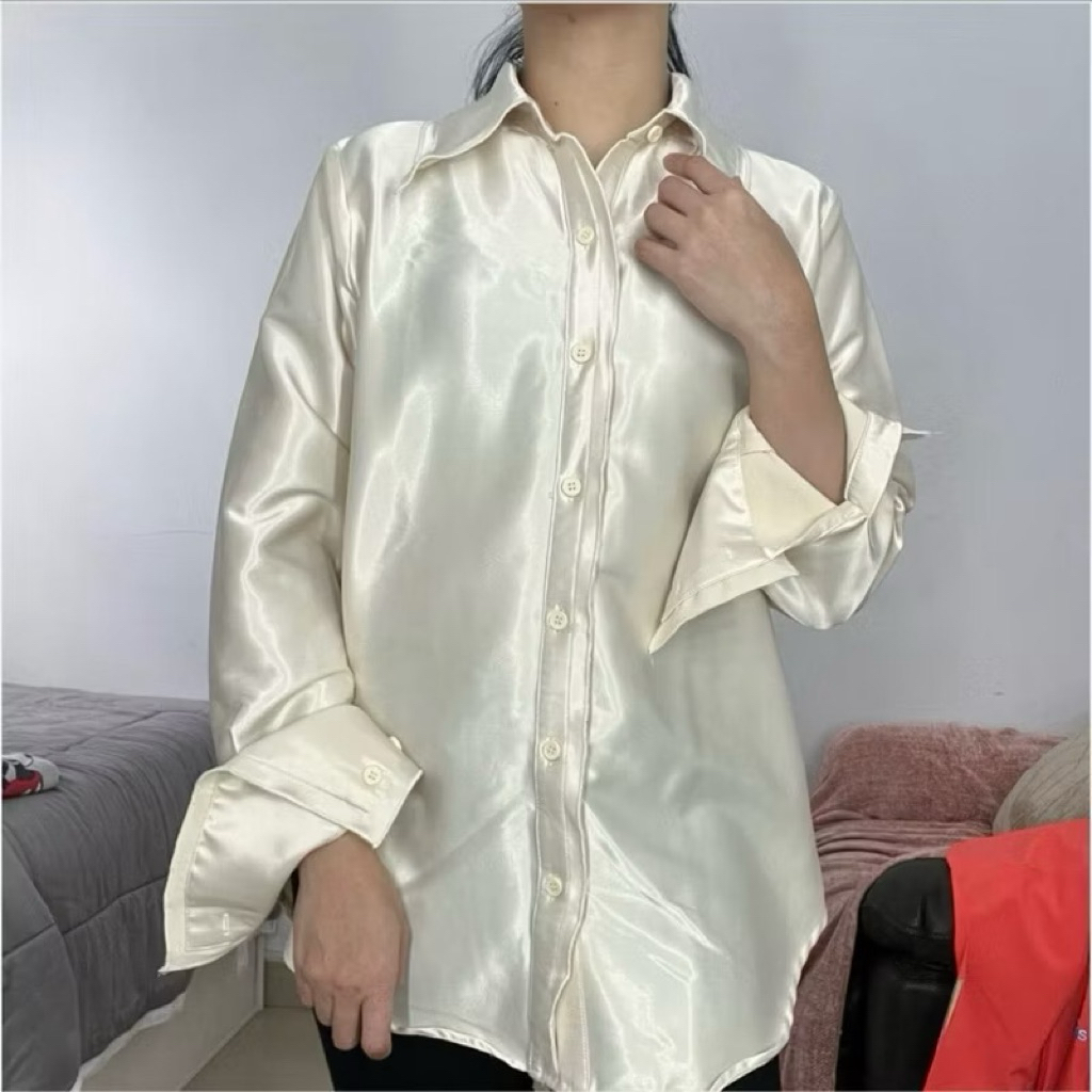 Callie Cotton Sevia Silk Satin Oversized Shirt / Kemeja Sutra Wanita - M / Beige