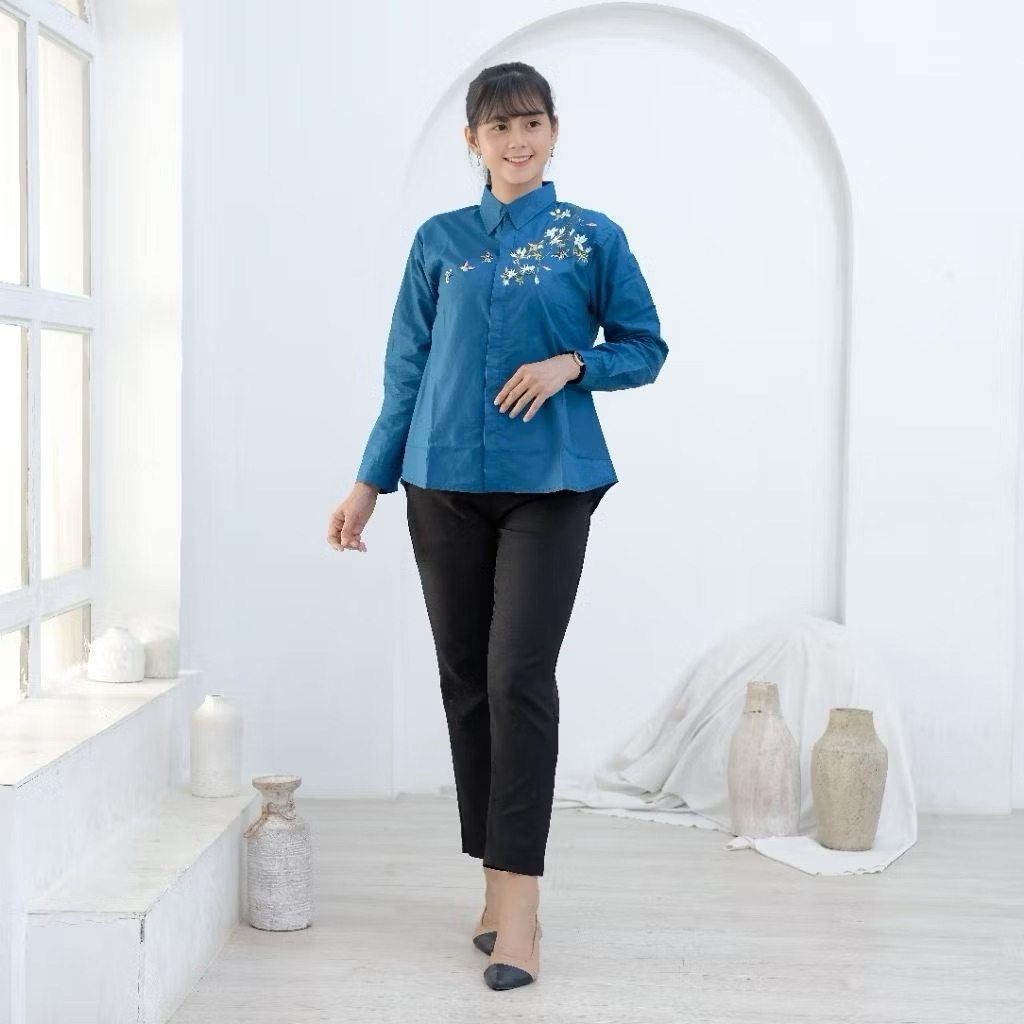 YUNA BLOUSE - Kemeja Wanita Katun Bordir Lengan panjang