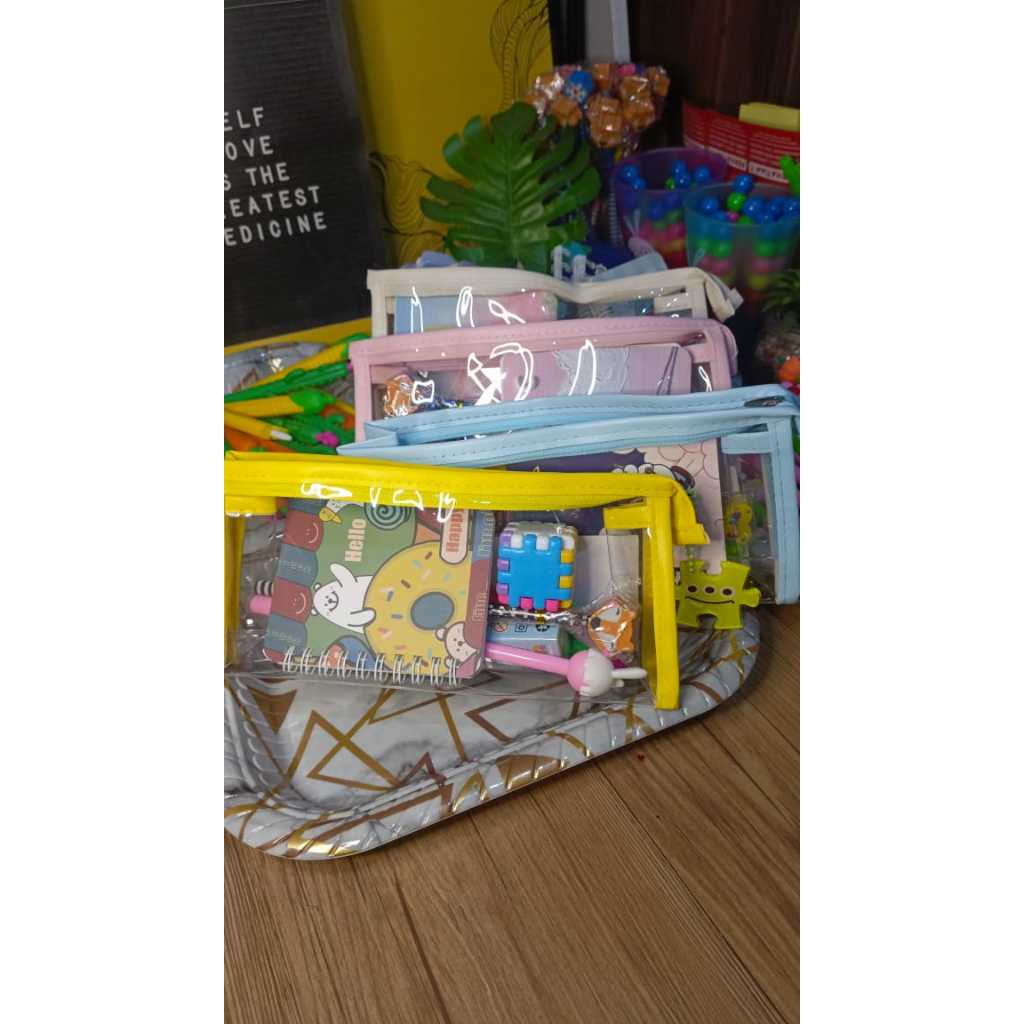 

TEMPAT PENSIL TRANSPARANT