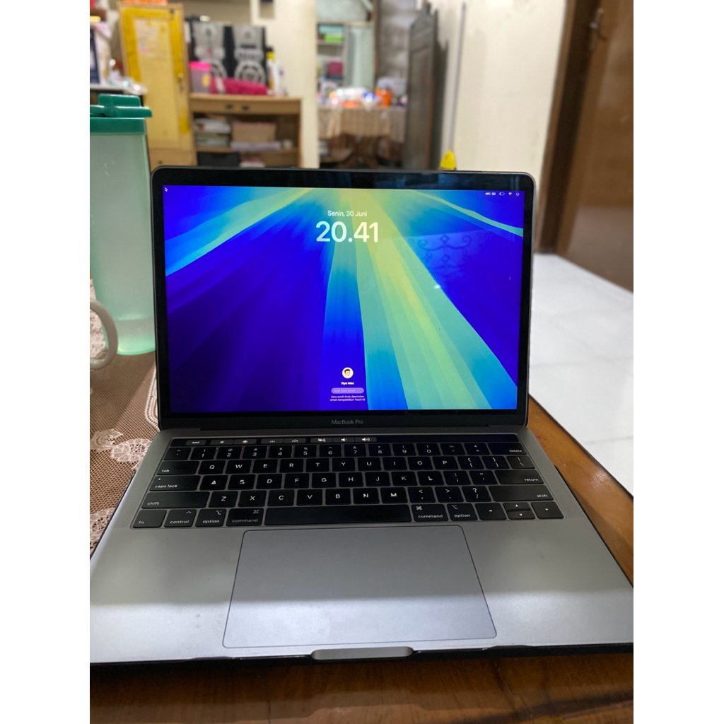Macbook Pro 2019 Touchbar 13” 16/256gb