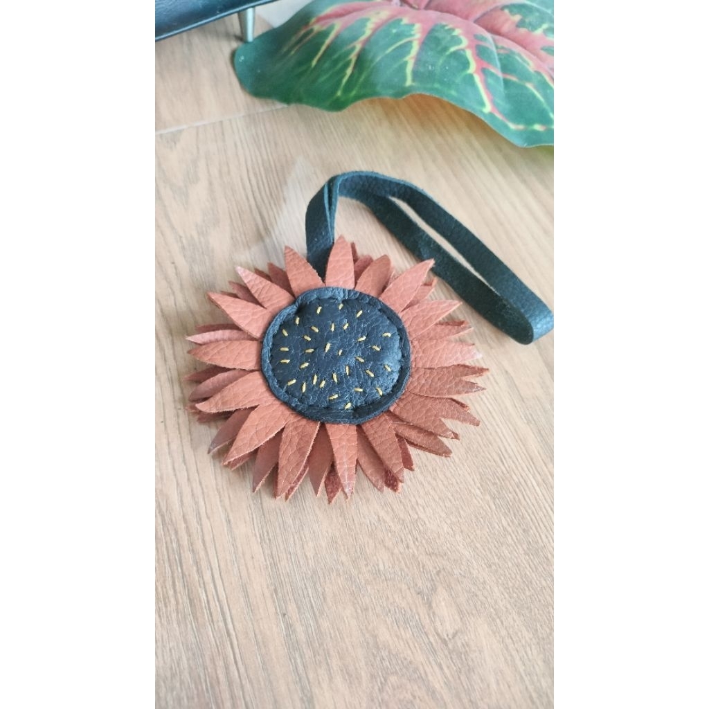 Bagcharm Sunflower kulit