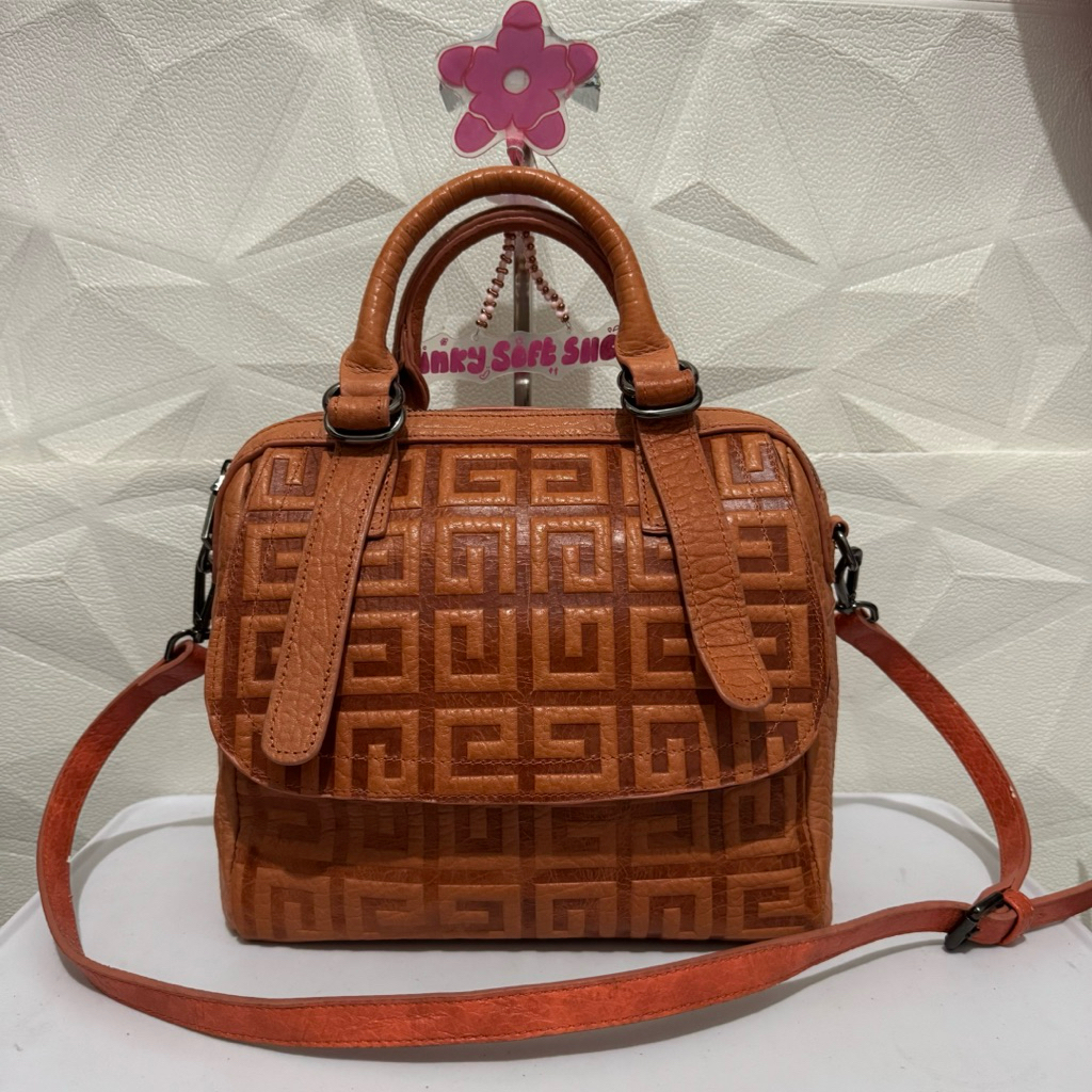 tas sling bag kulit asli. tas sling bag wanita preloved orange bata