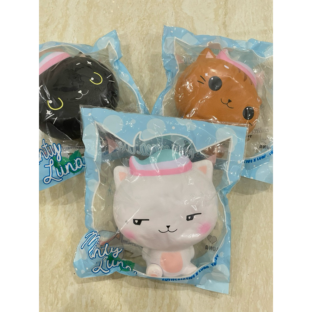 Cutie Creative Jumbo Minty Luna Cat Squishy BNIP