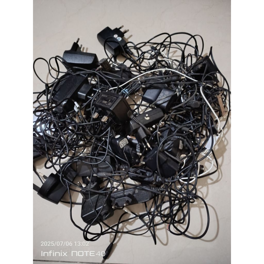Borongan Charger Original Nokia N72 E90 E7 N90 N85 N92 N93 N70 N96 9500 9300 8800 8910 i N86 Sony Er