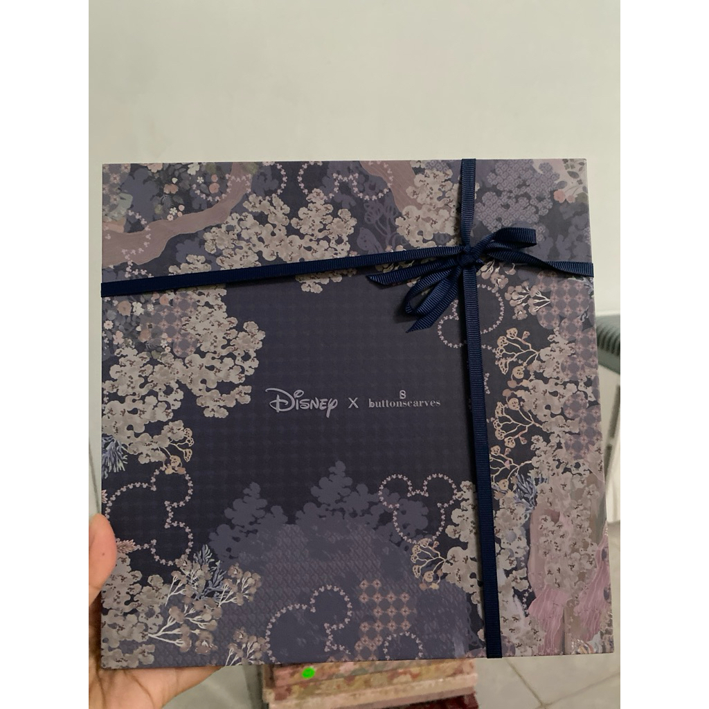 New Buttonscarves - Jubilation